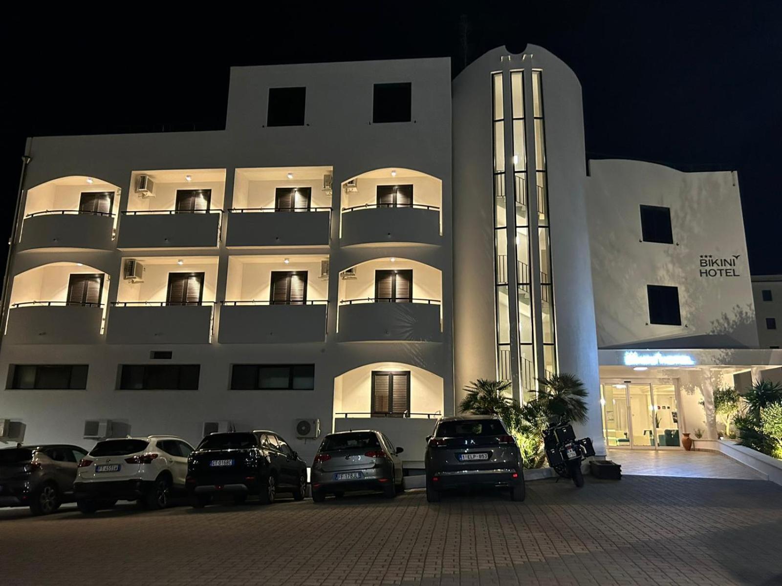 Bikini Hotel Вьесте Экстерьер фото